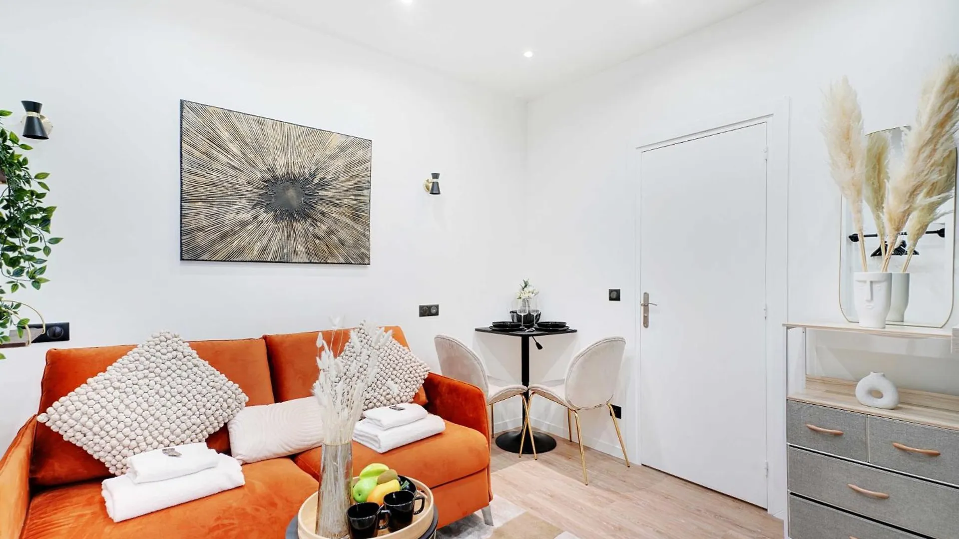 Elegant - 2p-next To Place Pigalle Apartment *